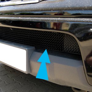Nissan Navara D40 Pickup Lower Mesh Grille - Black to'09 Preview